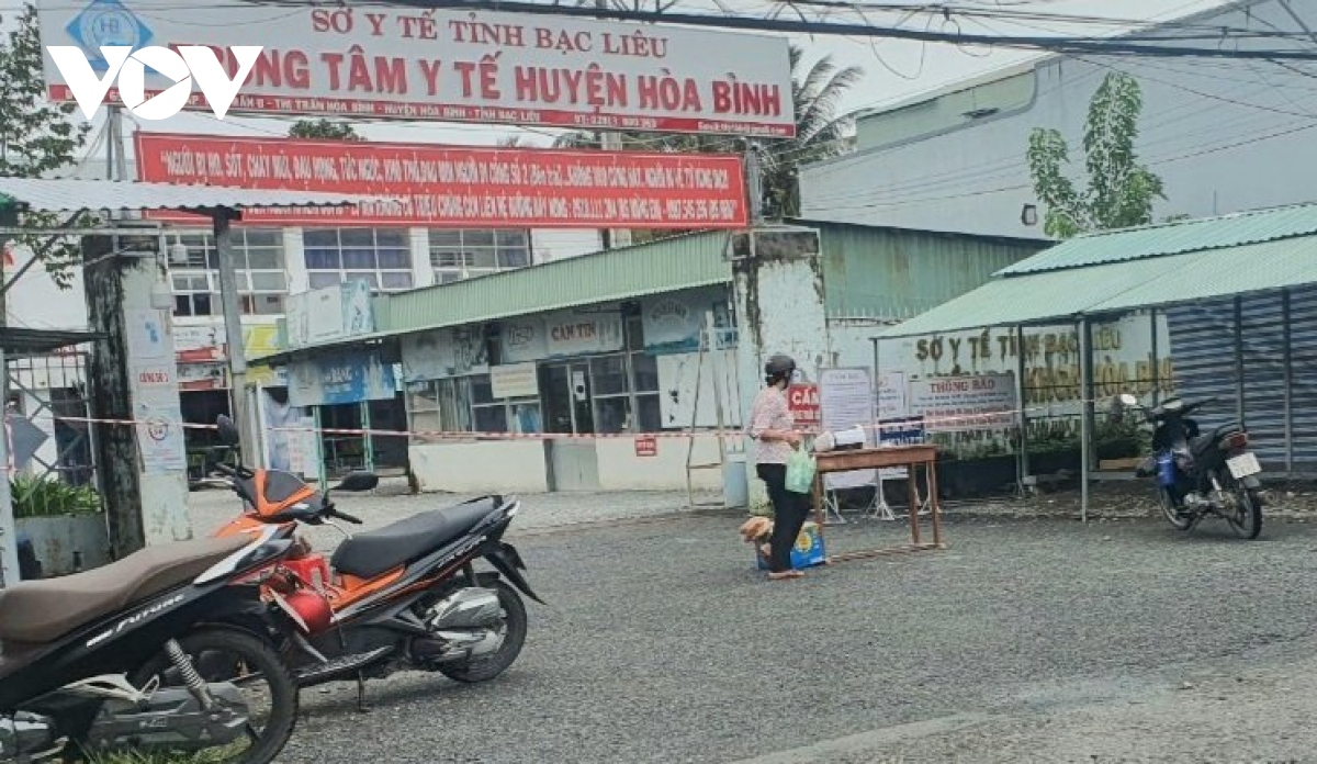 Bạc Liêu phong tỏa, thiết lập vùng cách ly y tế tại Trung tâm Y tế huyện Hòa Bình